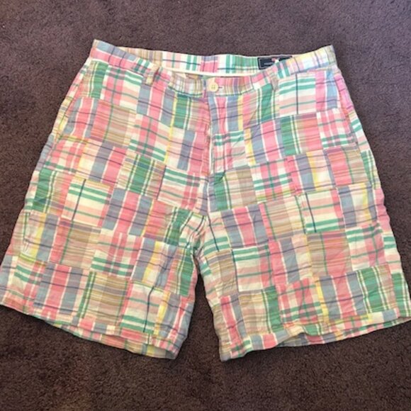 9" inseam Vineyard Vines shorts - Picture 2 of 5